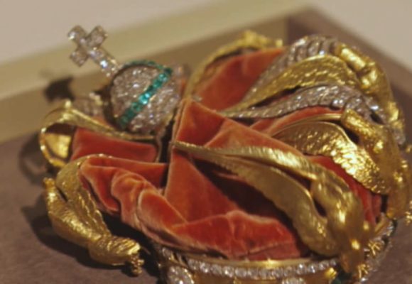 51435f3f-cd41-4acb-a795-65bb909f5543 La restauration prévue pour la couronne de l’impératrice Eugénie après le braquage du Louvre