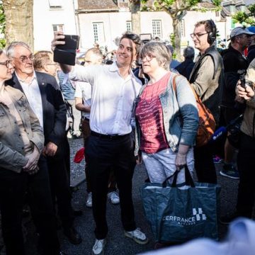 Gabriel Attal en campagne pour la présidentielle 2027