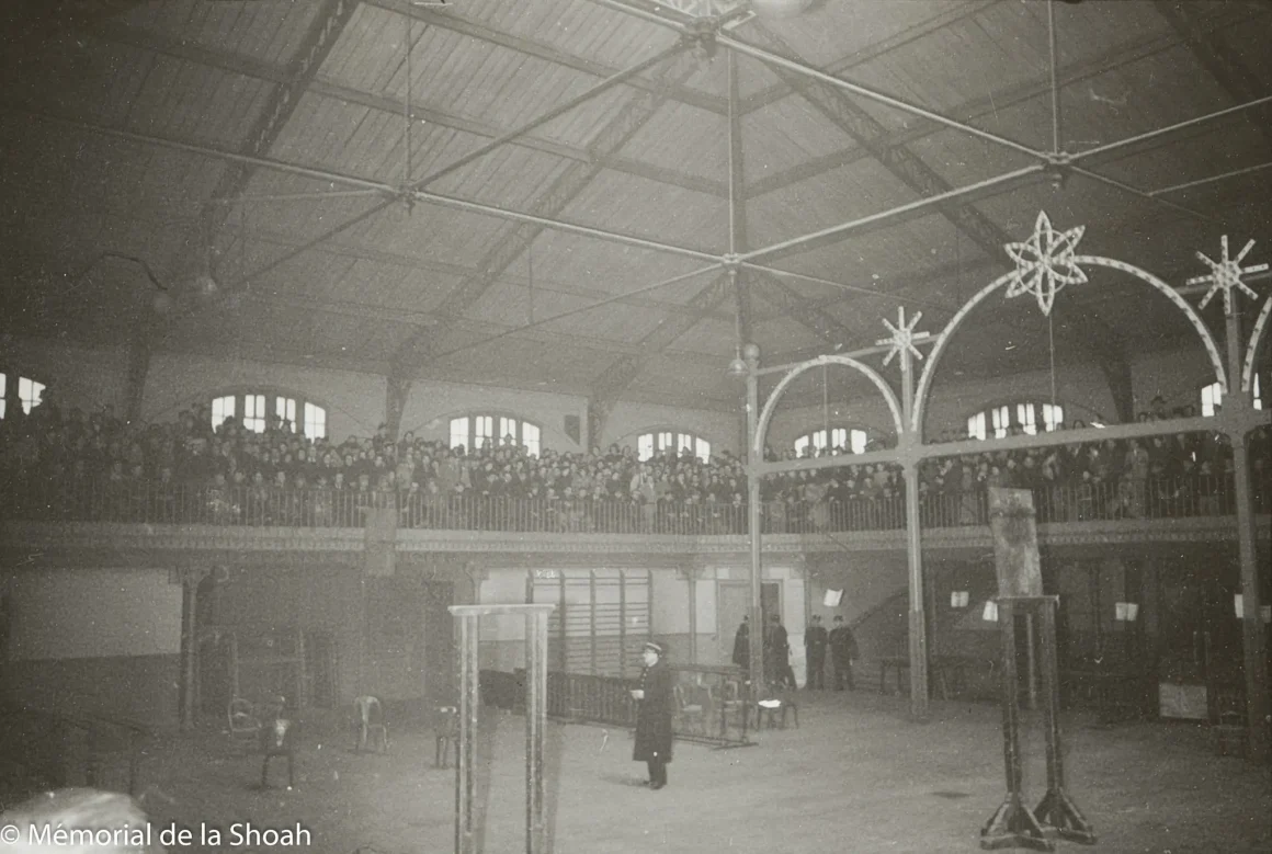 Une Exposition Inédite de Photographies sur la Rafle de Mai 1941 au Mémorial de la Shoah