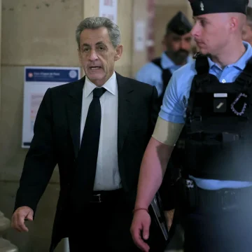 Les tensions entre Nicolas Sarkozy et Claude Guéant devant la justice