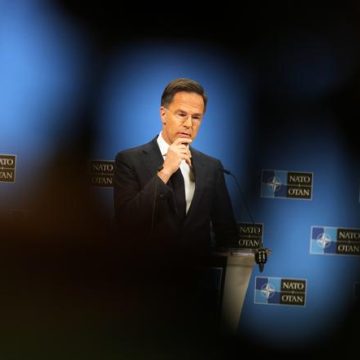 Les ministres des affaires étrangères de l’OTAN discutent du transfert de la défense européenne