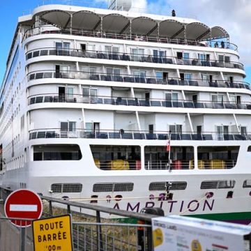 Le paquebot ‘Ambition’ reste amarré à Bordeaux en raison des conditions météorologiques
