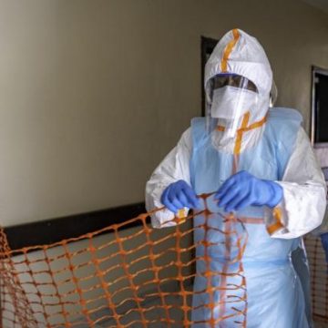 L’OMS publie ses recommandations sur les traitements et vaccins contre Ebola en RDC