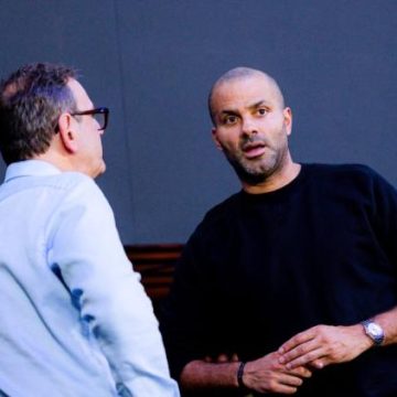 Tony Parker devient entraîneur et établit un record salarial