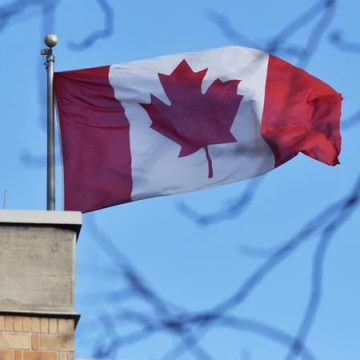 Le Canada Perd 18.000 Emplois en Avril