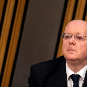 Peter Murrell reconnaît un détournement de fonds au sein du SNP