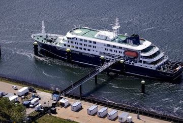 Arrivée du MV Hondius à Rotterdam pour désinfection