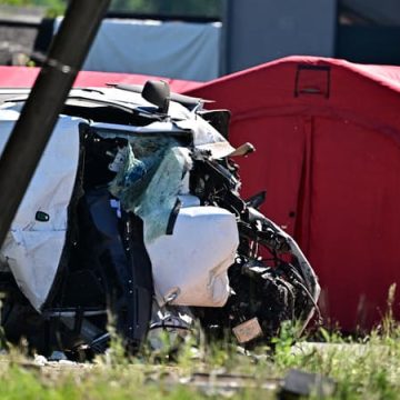 Accident tragique entre un car scolaire et un train en Belgique