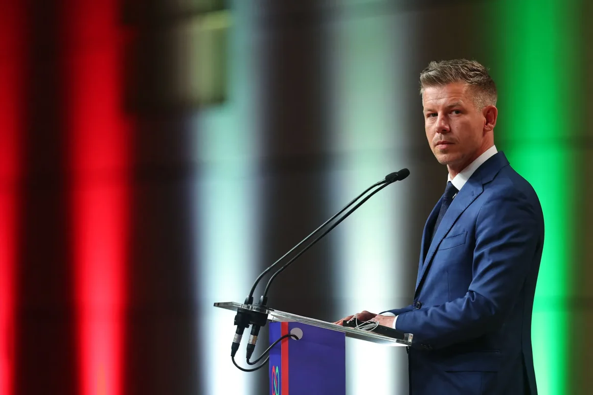 La situation politique et économique en Hongrie sous Péter Magyar