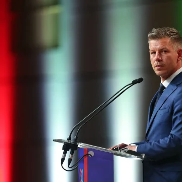 La situation politique et économique en Hongrie sous Péter Magyar