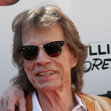 Mick Jagger rejoint le film «Three incestuous sisters»