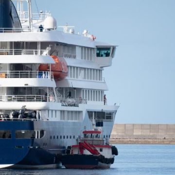 Le Hondius reprend la mer après une désinfection complète