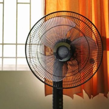 Les dangers de l’utilisation continue du ventilateur pendant la canicule
