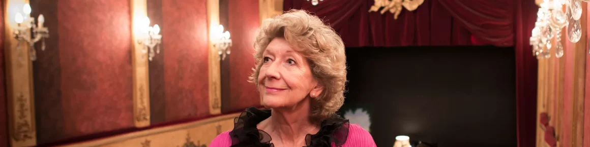 Felicity Lott : Une carrière lyrique sous le signe de l’élégance