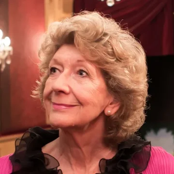 Felicity Lott : Une carrière lyrique sous le signe de l’élégance