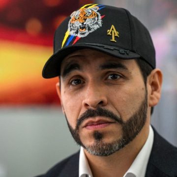 Portrait d’Abelardo de la Espriella : Un Candidat Controversé en Colombie