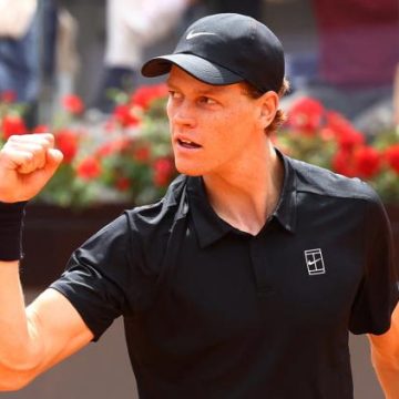 Jannik Sinner atteint les demi-finales du Masters 1000 de Rome