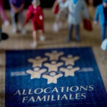 Report du projet d’allocation sociale unique en France