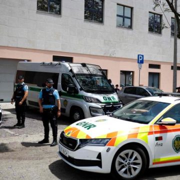 Deux enfants français retrouvés seuls au Portugal : la mère mise en examen