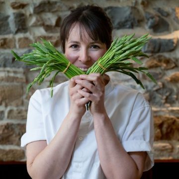 Emily Dader : Cheffe Innovante de la Cuisine Végétalienne à Lyon