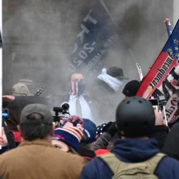 Suppression des Communiqués de Presse sur l’Assaut du Capitole par le Ministère de la Justice Américain