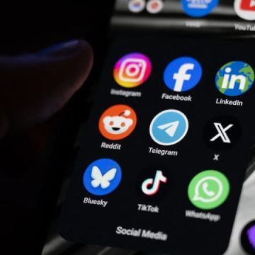 Plainte contre Meta, Tiktok et Google pour publicités frauduleuses