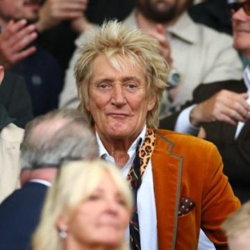 Rod Stewart reporte des concerts à Las Vegas pour raisons médicales