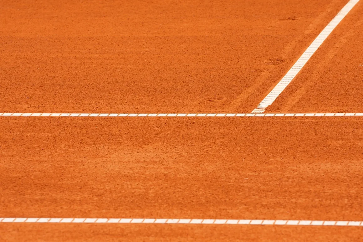 Retour sur le forfait d’Arthur Fils et les espoirs français à Roland-Garros
