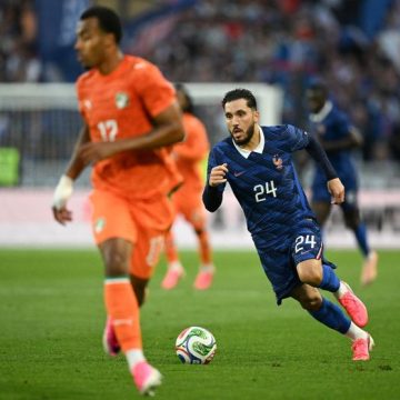 Rayan Cherki brille lors du match de préparation des Bleus