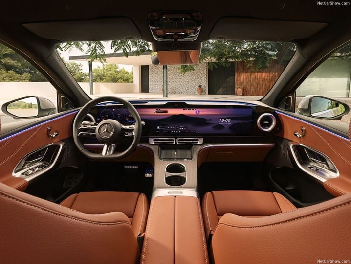 059056ef-724f-4e1f-b18b-01bc00125243 Le nouveau Mercedes GLC : un saut technologique