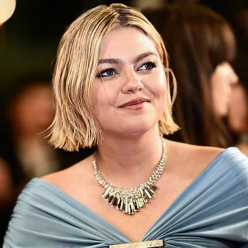 Louane remplace Patrick Bruel au festival alsacien Les Alpagas bleus
