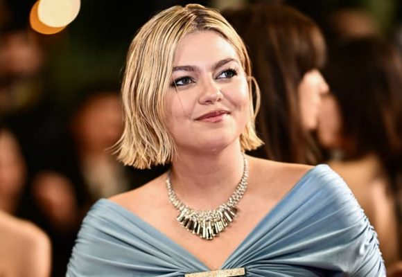 Louane remplace Patrick Bruel au festival alsacien Les Alpagas bleus