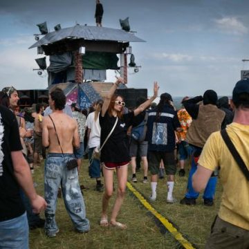 L&rsquo;impact des fêtes libres sur les carrières musicales