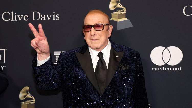 20b94399-cd6e-4768-bc5a-4941656bda5d Décès du Producteur de Musique Clive Davis