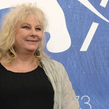 Yolande Moreau : Portrait d’une Artiste Passionnée et Libre