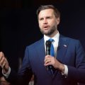 Le parcours de J. D. Vance et ses ambitions politiques