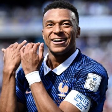 Kylian Mbappé écrit l’histoire du football