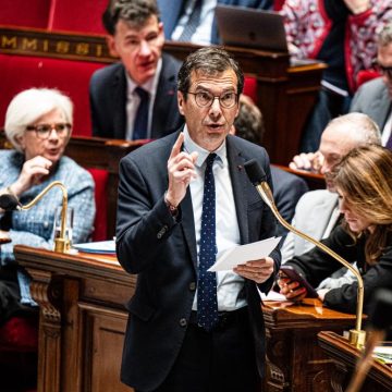 594faddb-95c8-4e25-9230-7444d848c7aa Les boulangers et fleuristes pourront travailler le 1er-Mai