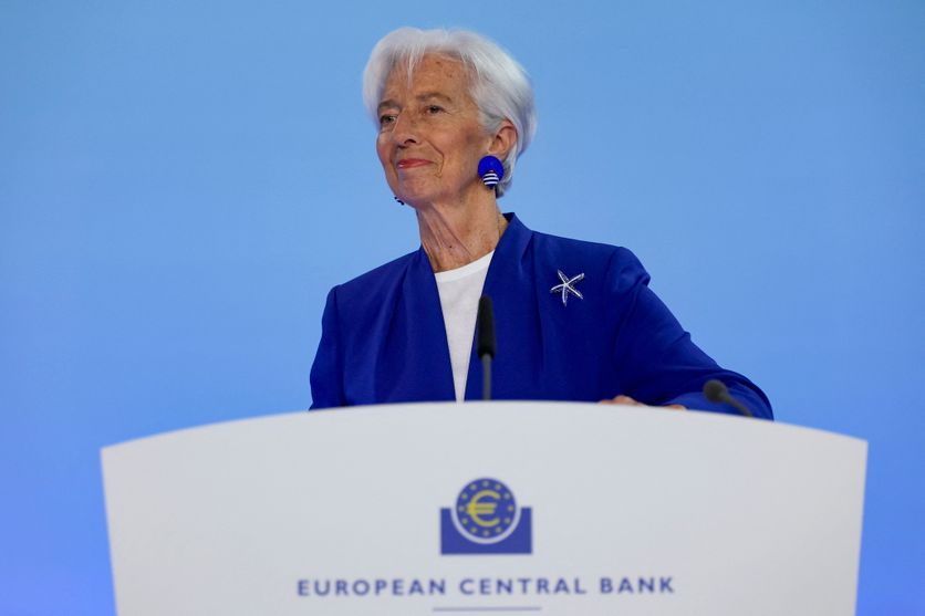 European Central Bank announces interest rate hike to counter energy crisis La BCE augmente les taux pour contrer le choc énergétique