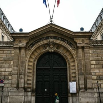 5cd9f2dc-a12f-455e-b33e-db38e93fdbbe Prévisions économiques pour la France en 2026 : révisions et perspectives