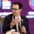 Washington impose des restrictions à une start-up d’IA pour des raisons de sécurité