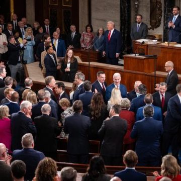 La Chambre basse des États-Unis cherche à mettre fin aux hostilités avec l’Iran