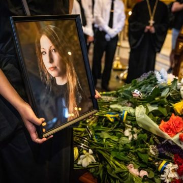 Critique des ouvrages sur les héros anonymes