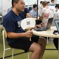 La question du port du short au bureau en été