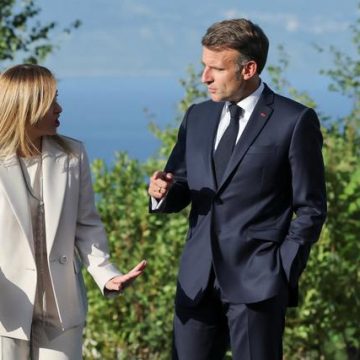Antibes accueille le premier sommet bilatéral entre Meloni et Macron