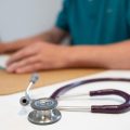 Le remède aux déserts médicaux fonctionne-t-il enfin?