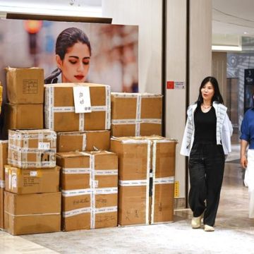 La prudence grandissante dans les dépenses des Chinois face à la crise économique