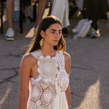 La Dentelle: Une Tendance de Mode Inattendue en 2026