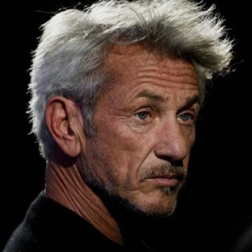 Sean Penn critique les selfies et explique ses absences aux cérémonies