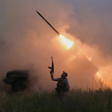Conflit en Ukraine et tensions internationales à travers divers événements